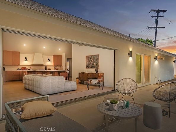 2055 Calvert Avenue, Costa Mesa CA 92626