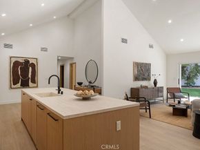 2055 Calvert Avenue, Costa Mesa CA 92626