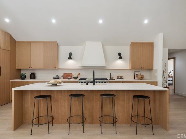 2055 Calvert Avenue, Costa Mesa CA 92626