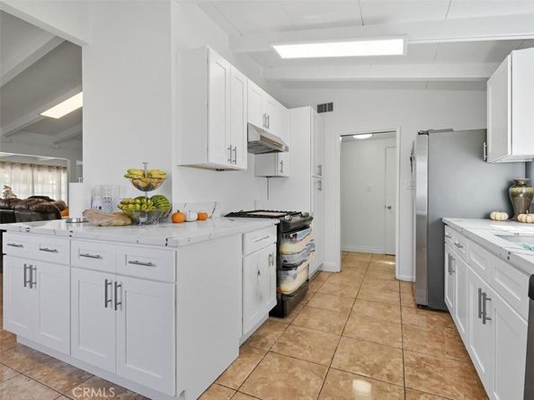 1407 W colonial, Anaheim CA 92802