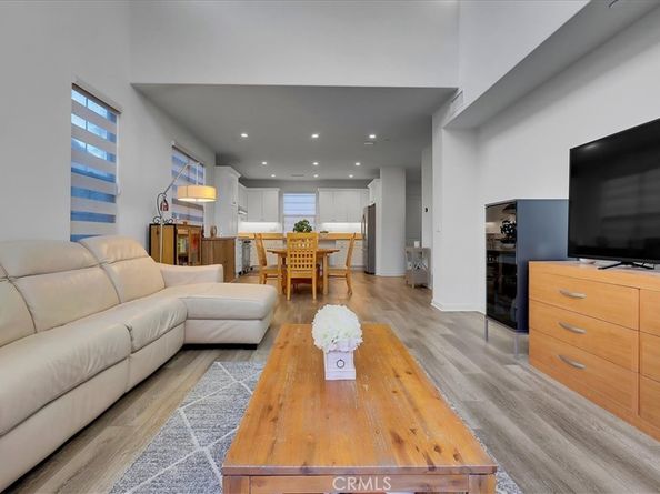 128 Messenger, Irvine CA 92618