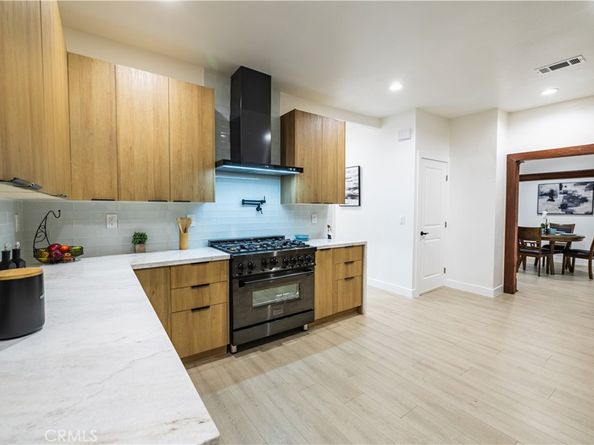 3627 S Van Ness Avenue, Los Angeles CA 90018