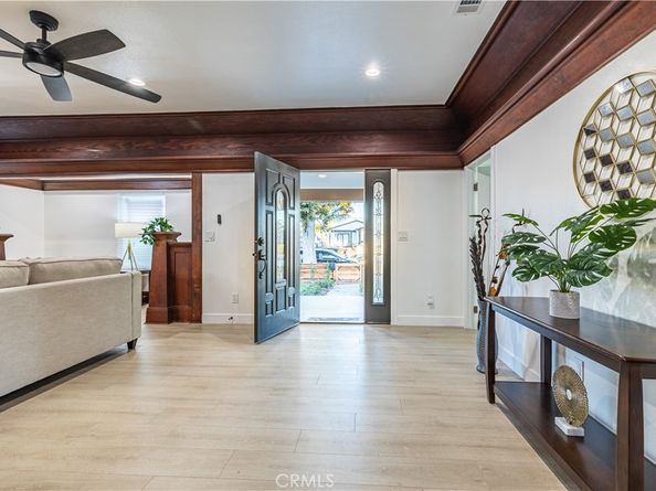 3627 S Van Ness Avenue, Los Angeles CA 90018