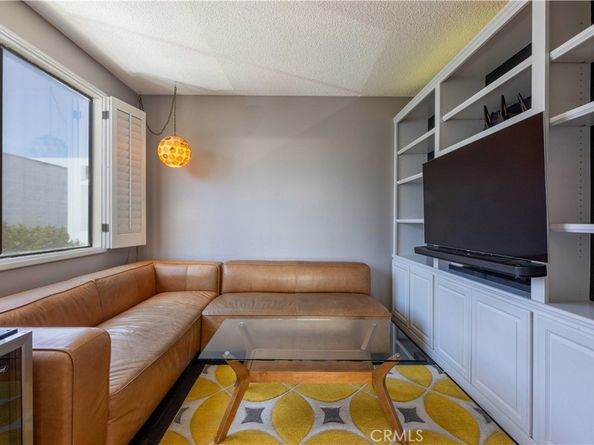 11322 Camarillo Street 204, North Hollywood CA 91602