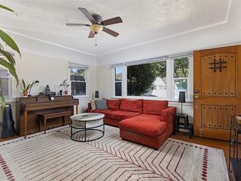 216 W 23rd Street