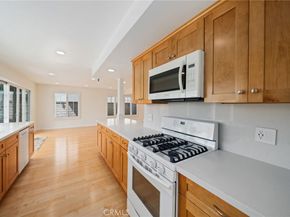 10900 San Leon Avenue, Fountain Valley CA 92708