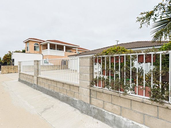 14671 Hunter Ln, Midway City CA 92655