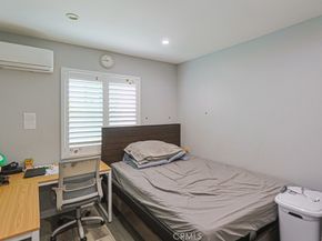 14671 Hunter Ln, Midway City CA 92655