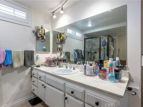 2722 20th, Signal Hill CA 90755