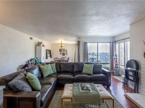 2722 20th, Signal Hill CA 90755