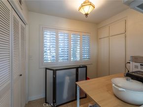 2722 20th, Signal Hill CA 90755
