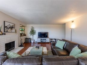 2722 20th, Signal Hill CA 90755