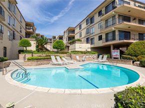 2722 20th, Signal Hill CA 90755