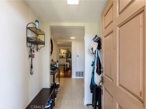 2722 20th, Signal Hill CA 90755