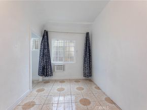 2000 Pacific, Long Beach CA 90806