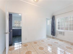 2000 Pacific, Long Beach CA 90806