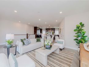 195 Stellar, Irvine CA 92618