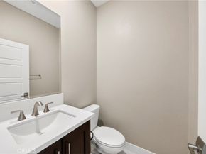 195 Stellar, Irvine CA 92618