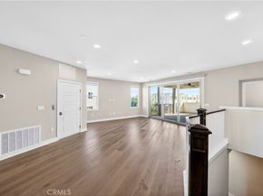 195 Stellar, Irvine CA 92618