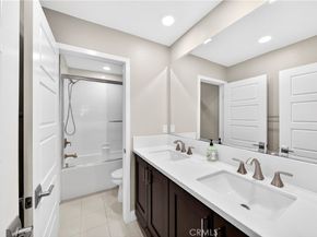195 Stellar, Irvine CA 92618