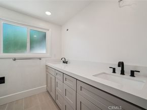 3050 Arlotte Avenue, Long Beach CA 90808
