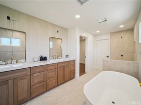 3050 Arlotte Avenue, Long Beach CA 90808