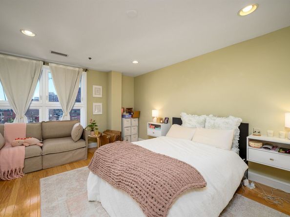 70 Adams St 5F, Hoboken NJ 07030