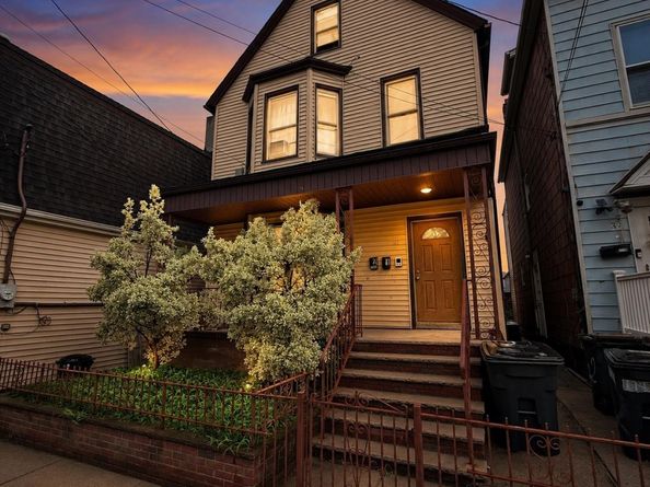 30 West 15th St, Bayonne NJ 07002