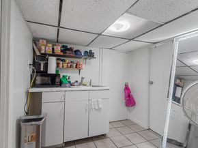6910 Jackson St, Guttenberg NJ 07093