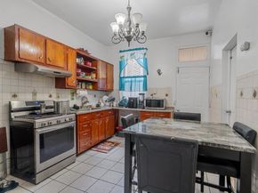 6910 Jackson St, Guttenberg NJ 07093