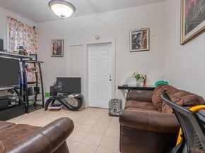 6910 Jackson St, Guttenberg NJ 07093
