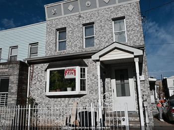 102 Clendenny Ave