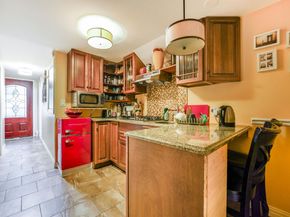 372 5th St, Jersey City NJ 07302