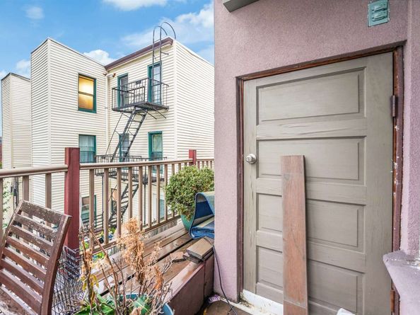 372 5th St, Jersey City NJ 07302