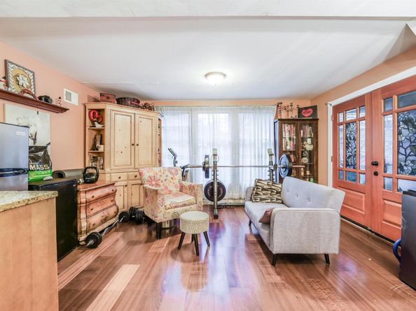 372 5th St, Jersey City NJ 07302