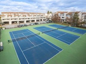 530 Harmon Cove Tower 530, Secaucus NJ 07094