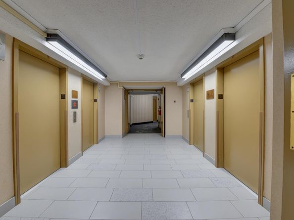 530 Harmon Cove Tower 530, Secaucus NJ 07094