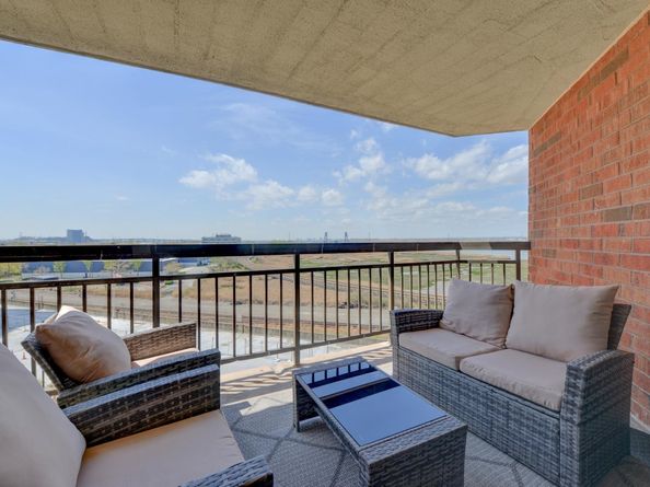 530 Harmon Cove Tower 530, Secaucus NJ 07094