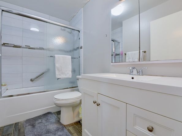 530 Harmon Cove Tower 530, Secaucus NJ 07094