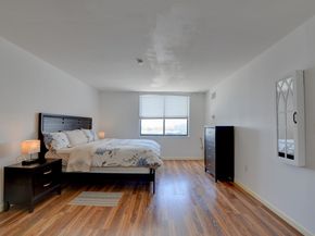 530 Harmon Cove Tower 530, Secaucus NJ 07094