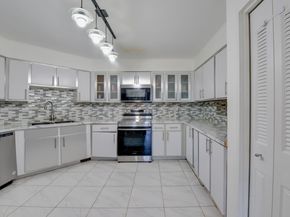 530 Harmon Cove Tower 530, Secaucus NJ 07094