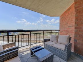 530 Harmon Cove Tower 530, Secaucus NJ 07094