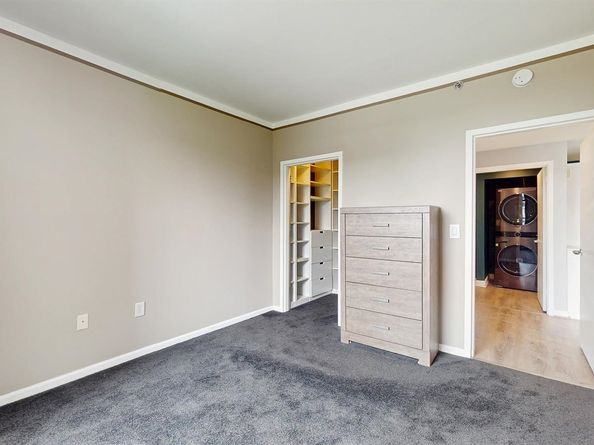 102 Christopher Columbus Dr 304, Jersey City NJ 07302