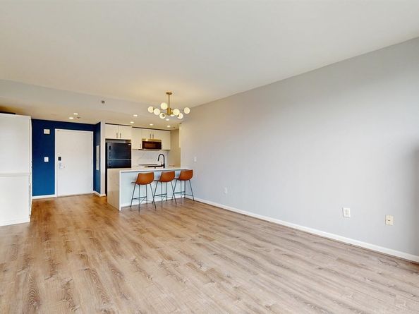 102 Christopher Columbus Dr 304, Jersey City NJ 07302