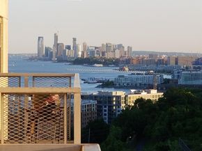 6600 Blvd East 11E, West New York NJ 07093
