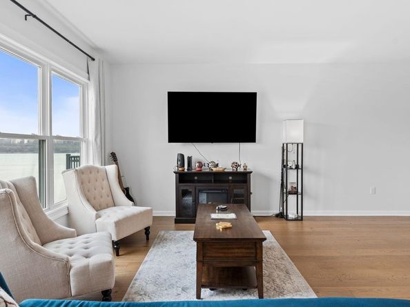 344 The Promenade 344, Edgewater NJ 07020