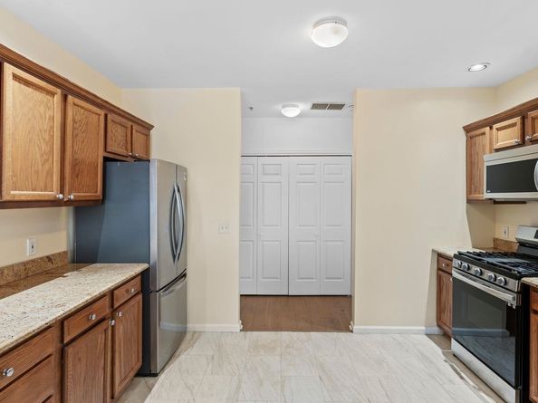 344 The Promenade 344, Edgewater NJ 07020