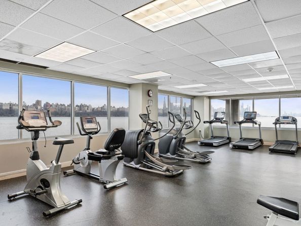 344 The Promenade 344, Edgewater NJ 07020