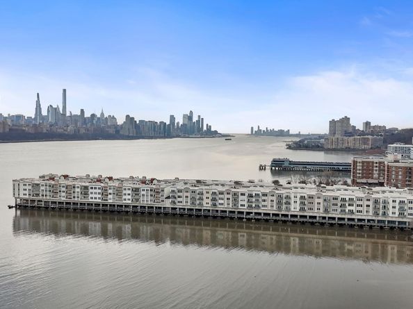 344 The Promenade 344, Edgewater NJ 07020