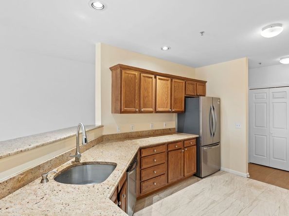 344 The Promenade 344, Edgewater NJ 07020